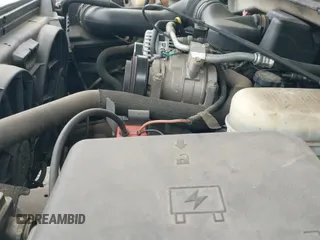 2005 Chevrolet Silverado 1500 Work Truck с VIN 1GCEC19X15Z164332, выставлен на аукционе IAAI как лот 42355557 с пробегом 230 970 миль миль и . История ставок и продаж доступна на DreamBid. Изображение 19.