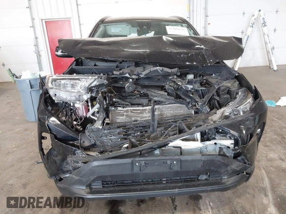 2020 Toyota RAV4 XLE with VIN 2T3P1RFV0LC079187, listed as a IAAI auction lot 42409656 with 68,881 mi miles and . Bid and sale history available at DreamBid. Image 12.