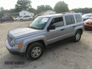 2014 Jeep Patriot Sport with VIN 1C4NJPBB4ED853771, listed as a IAAI auction lot 42494025 with 138,099 mi miles and . Bid and sale history available at DreamBid. Image 2.