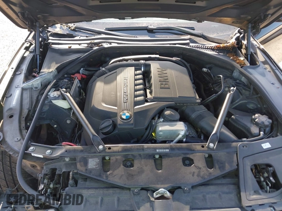 2013 BMW 5 Series 535i with VIN WBAFR7C55DC822262, listed as a IAAI auction lot 42136544 with 111,541 mi miles and . Bid and sale history available at DreamBid. Image 10.
