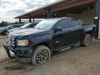 2015 GMC Canyon 4WD SLE with VIN 1GTG6BE38F1140912, listed as a Copart auction lot 44330565 with 102,809 mi miles and Salvage Title. Bid and sale history available at carsss.com. Image 1.