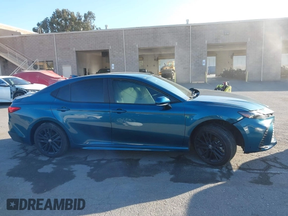 2025 Toyota Camry LE with VIN 4T1DAACK8SU051433, listed as a IAAI auction lot 41893289 with 10,084 mi miles and . Bid and sale history available at DreamBid. Image 13.