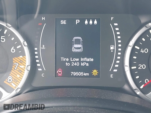 2019 Jeep Renegade Latitude z VIN ZACNJBBB9KPK60761, wystawiony jako IAAI lot #41769316 z przebiegiem 79 505 mil mil oraz . Historia ofert i sprzedaży dostępna na DreamBid. Obrazek 16.