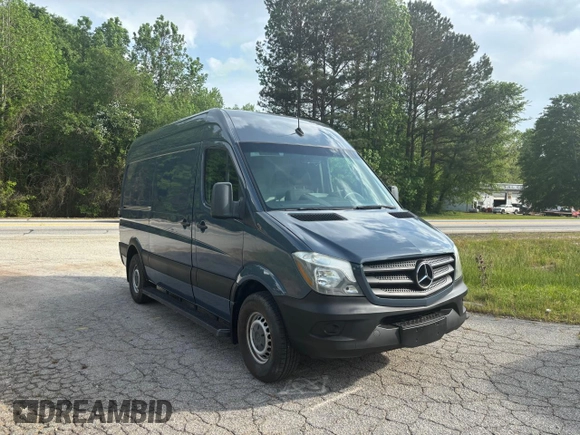 2018 Mercedes-Benz Sprinter Cargo Worker with VIN WD3PE7CDXJP632434, listed as a Copart auction lot 54715465 with 121,212 mi miles and Clean Title. Bid and sale history available at carsss.com. Image 1.