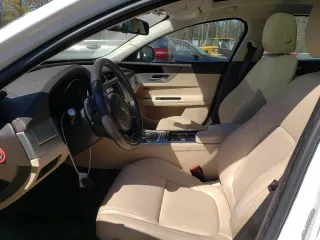 2016 Jaguar XF 35t Premium with VIN SAJBJ4BV8GCY16695, listed as a Copart auction lot 44923583 with 77,435 mi miles. Bid and sale history available at carsss.com. Image 7.