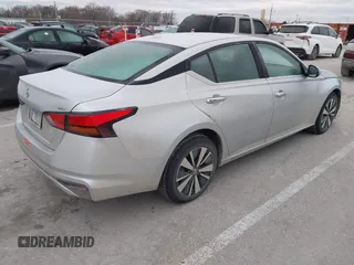 2019 Nissan Altima 2.5 SL with VIN 1N4BL4EV3KC196535, listed as a IAAI auction lot 41512924 with 84,898 mi miles. Bid and sale history available at carsss.com. Image 4.