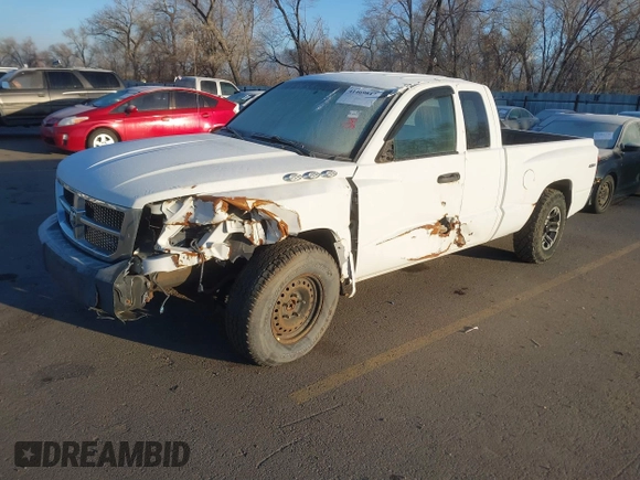 2008 Dodge Dakota ST with VIN 1D7HW22K38S590910, listed as a IAAI auction lot 41469847 with 189,102 mi miles. Bid and sale history available at carsss.com. Image 2.