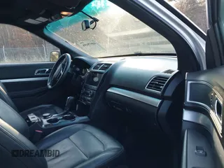 2017 Ford Explorer XLT z VIN 1FM5K8DH3HGB03300, wystawiony jako IAAI lot #40978498 z przebiegiem 94 665 mil mil oraz . Historia ofert i sprzedaży dostępna na DreamBid. Obrazek 5.