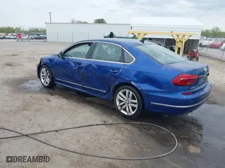 2017 Volkswagen Passat 1.8T SE w/Technology with VIN 1VWGT7A32HC003089, listed as a IAAI auction lot 41933870 with 118,863 mi miles. Bid and sale history available at carsss.com. Image 3.
