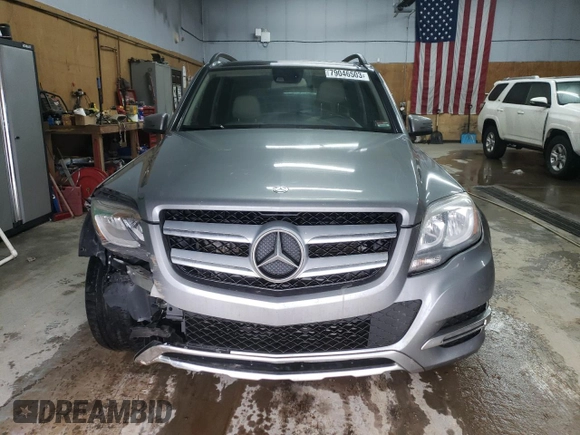 2015 Mercedes-Benz GLK 250 with VIN WDCGG0EB9FG413064, listed as a Copart auction lot 79046503 with 123,376 mi miles and . Bid and sale history available at DreamBid. Image 5.