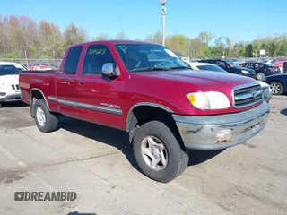 2000 Toyota Tundra SR5 with VIN 5TBBT4411YS065998, listed as a IAAI auction lot 42142231 with 171,340 mi miles and . Bid and sale history available at DreamBid. Image 1.