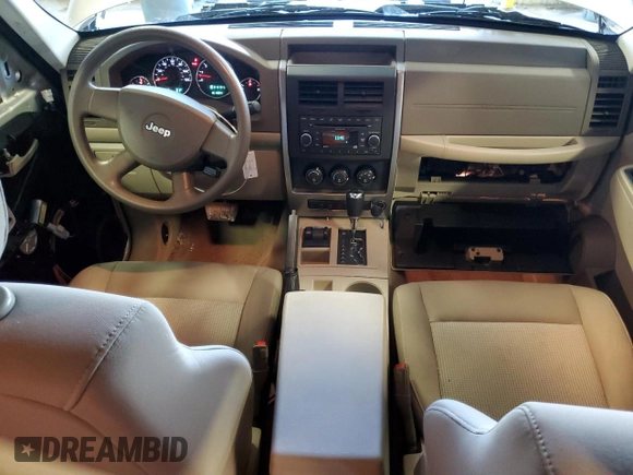 2008 Jeep Liberty Sport z VIN 1J8GN28K08W154534, wystawiony jako Copart lot #44193035 z przebiegiem 161 004 mil mil oraz Szkoda całkowita • Salvage title. Historia ofert i sprzedaży dostępna na DreamBid. Obrazek 8.
