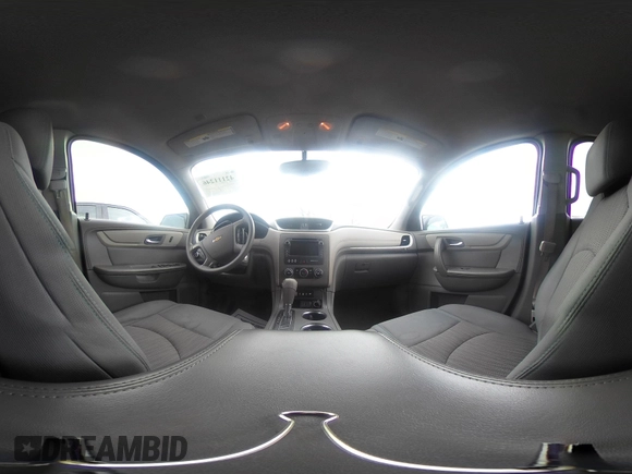2015 Chevrolet Traverse LS z VIN 1GNKRFKDXFJ107942, wystawiony jako IAAI lot #42111246 z przebiegiem 128 036 mil mil oraz . Historia ofert i sprzedaży dostępna na DreamBid. Obrazek 18.