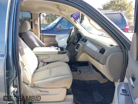 2008 Chevrolet Tahoe LS with VIN 1GNFC13C08R117881, listed as a IAAI auction lot 41216586 with 285,270 mi miles and . Bid and sale history available at DreamBid. Image 5.