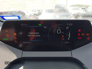 2024 Toyota Prius LE z VIN JTDACAAU8R3019555, wystawiony jako IAAI lot #42160410 z przebiegiem 15 529 mil mil oraz . Historia ofert i sprzedaży dostępna na DreamBid. Obrazek 7.