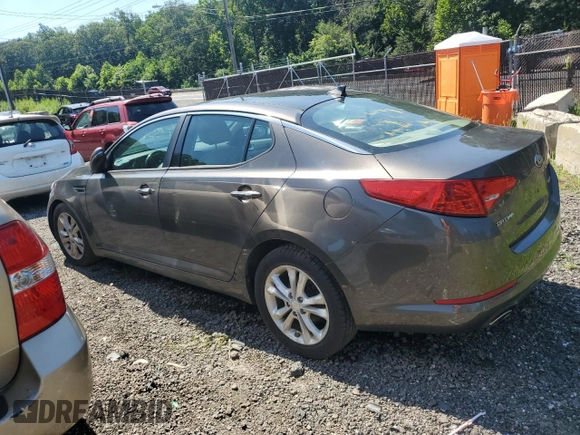 2013 Kia Optima EX с VIN 5XXGN4A72DG180637, выставлен на аукционе Copart как лот 66261835 с пробегом Не указан миль и Списание • Salvage title. История ставок и продаж доступна на DreamBid. Изображение 2.