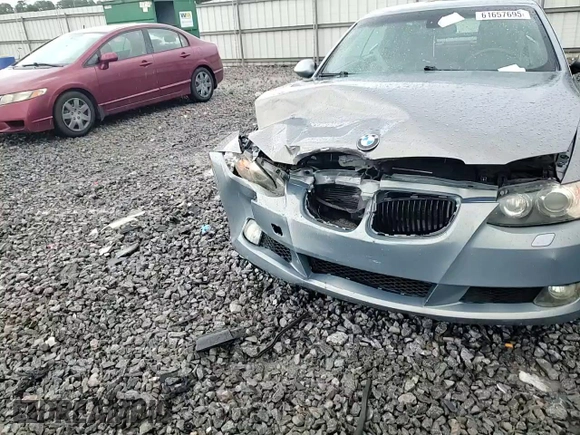2008 BMW 3 Series 328i with VIN WBAWL13528PX17790, listed as a Copart auction lot 61657695 with 138,674 mi miles and Salvage title. Bid and sale history available at DreamBid. Image 13.