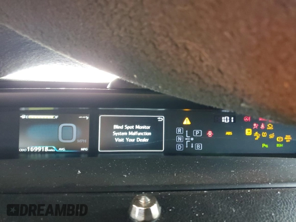2019 Toyota Prius LE z VIN JTDL9RFU8K3000878, wystawiony jako Copart lot #49910575 z przebiegiem 169 918 mil mil oraz Szkoda całkowita • Salvage title. Historia ofert i sprzedaży dostępna na DreamBid. Obrazek 9.