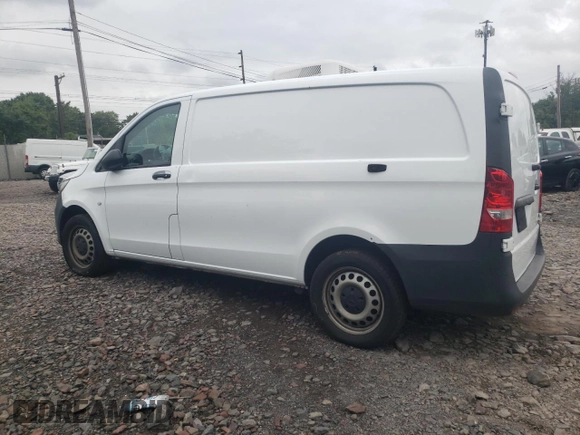 2022 Mercedes-Benz Metris Cargo z VIN W1YV0BEY6N4138833, wystawiony jako Copart lot #68922824 z przebiegiem 9 493 mil mil oraz Szkoda całkowita • Salvage title. Historia ofert i sprzedaży dostępna na DreamBid. Obrazek 2.