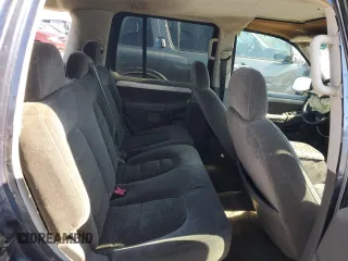 2003 Ford Explorer XLT с VIN 1FMZU73K33UC33574, выставлен на аукционе Copart как лот 47052545 с пробегом 164 050 миль миль и На запчасти • Non repairable. История ставок и продаж доступна на DreamBid. Изображение 11.