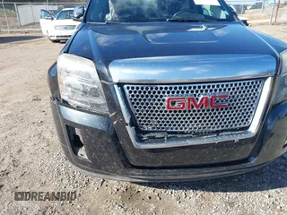 2015 GMC Terrain Denali with VIN 2GKFLUE34F6437287, listed as a IAAI auction lot 41157404 with 257,346 mi miles. Bid and sale history available at carsss.com. Image 6.