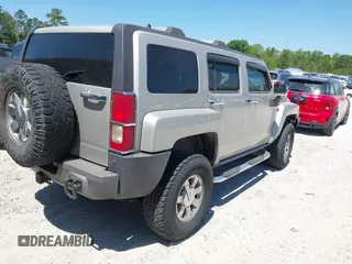 2006 Hummer H3 with VIN 5GTDN136768104397, listed as a IAAI auction lot 42020632 with 127,233 mi miles. Bid and sale history available at carsss.com. Image 4.