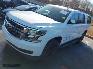 2018 Chevrolet Suburban LT with VIN 1GNSKHKC0JR256720, listed as a IAAI auction lot 41224872 with 121362 miles. Bid and sale history available at carsss.com. Image 17.