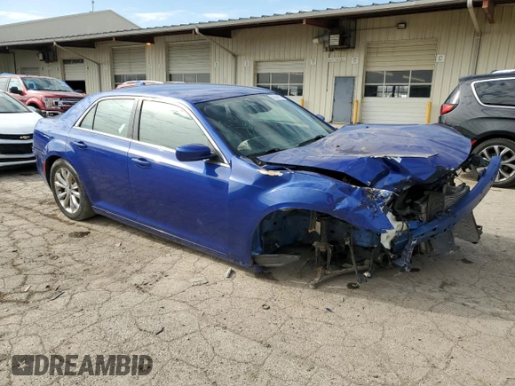 2019 Chrysler 300 Touring with VIN 2C3CCARG2KH556565, listed as a Copart auction lot 50084815 with 146,865 mi miles and Salvage Title. Bid and sale history available at carsss.com. Image 4.