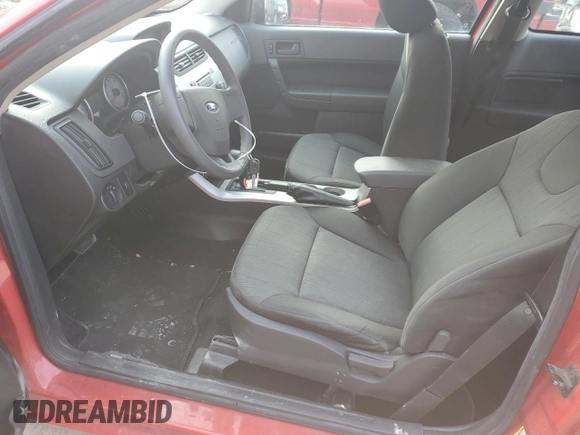 2008 Ford Focus SE with VIN 1FAHP33N98W116951, listed as a Copart auction lot 47527265 with 105,278 mi miles and Non Repairable. Bid and sale history available at carsss.com. Image 7.