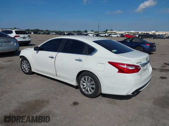2016 Nissan Altima SV with VIN 1N4AL3AP4GC218983, listed as a IAAI auction lot 41346784 with 167,246 mi miles and . Bid and sale history available at DreamBid. Image 3.