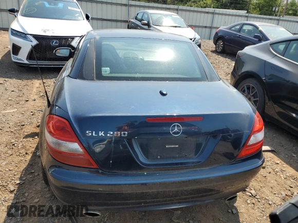 2007 Mercedes-Benz SLK-Class 3.0L with VIN WDBWK54F17F147014, listed as a Copart auction lot 70086814 with 106,197 mi miles and Clean Title. Bid and sale history available at carsss.com. Image 6.