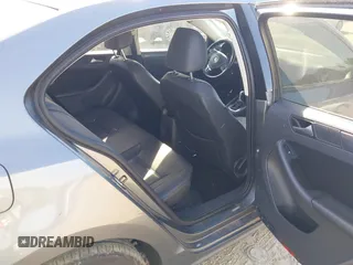 2012 Volkswagen Jetta Sedan SE w/Convenience PZEV with VIN 3VWDP7AJ4CM300149, listed as a IAAI auction lot 42116256 with 111,681 mi miles. Bid and sale history available at carsss.com. Image 8.