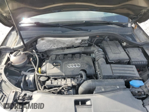 2015 Audi Q3 Premium Plus with VIN WA1EFCFS7FR005709, listed as a Copart auction lot 58533725 with 84,527 mi miles and Clean title. Bid and sale history available at DreamBid. Image 12.