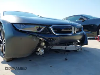 2017 BMW i8 with VIN WBY2Z2C36HV676644, listed as a IAAI auction lot 40525323 with 29,962 mi miles. Bid and sale history available at carsss.com. Image 6.