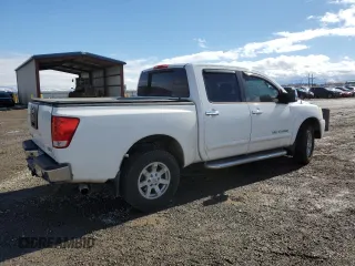 2005 Nissan Titan SE with VIN 1N6AA07B75N517649, listed as a Copart auction lot 47792075 with 188,775 mi miles and Clean Title. Bid and sale history available at carsss.com. Image 3.