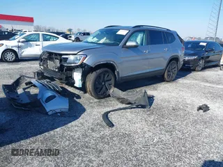 2024 Volkswagen Atlas SE with VIN 1V2KR2CAXRC524586, listed as a IAAI auction lot 41266446 with 15,417 mi miles and . Bid and sale history available at DreamBid. Image 18.