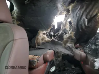 2020 Chevrolet Suburban Premier z VIN 1GNSKJKJ0LR287376, wystawiony jako Copart lot #83407244 z przebiegiem Nie podano mil oraz Szkoda całkowita • Salvage title. Historia ofert i sprzedaży dostępna na DreamBid. Obrazek 10.