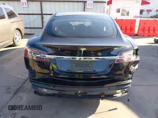 2017 Tesla Model S 60 with VIN 5YJSA1E19HF226094, listed as a IAAI auction lot 40931307 with 80,392 mi miles and . Bid and sale history available at DreamBid. Image 17.