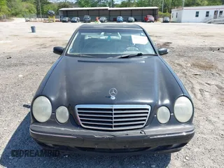 2000 Mercedes-Benz E 320 with VIN WDBJF65J2YB105399, listed as a IAAI auction lot 42076107 with 277,701 mi miles and . Bid and sale history available at DreamBid. Image 12.