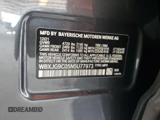 2022 BMW X1 xDrive28i z VIN WBXJG9C05N5U77973, wystawiony jako Copart lot #56828995 z przebiegiem 14 448 mil mil oraz Szkoda całkowita • Salvage title. Historia ofert i sprzedaży dostępna na DreamBid. Obrazek 14.