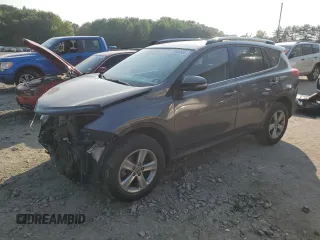 2015 Toyota RAV4 XLE z VIN 2T3RFREV8FW358451, wystawiony jako Copart lot #59803665 z przebiegiem 149 776 mil mil oraz Szkoda całkowita • Salvage title. Historia ofert i sprzedaży dostępna na DreamBid. Obrazek 1.