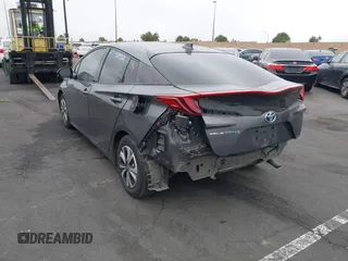 2017 Toyota Prius Plus with VIN JTDKARFP6H3058607, listed as a IAAI auction lot 42074537 with 181,991 mi miles and . Bid and sale history available at DreamBid. Image 3.