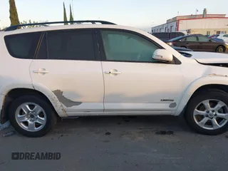 2009 Toyota RAV4 Ltd with VIN JTMBK31V195082609, listed as a IAAI auction lot 41529542 with 227,511 mi miles. Bid and sale history available at carsss.com. Image 14.