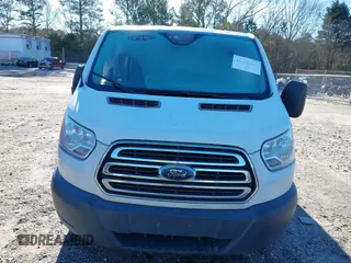 2017 Ford Transit z VIN 1FTYE1YMXHKB21619, wystawiony jako IAAI lot #41330733 z przebiegiem 152 649 mil mil oraz . Historia ofert i sprzedaży dostępna na DreamBid. Obrazek 12.