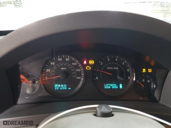 2005 Jeep Grand Cherokee Laredo with VIN 1J4HR48N75C679152, listed as a Copart auction lot 46933765 with 221,299 mi miles and Salvage Title. Bid and sale history available at carsss.com. Image 9.