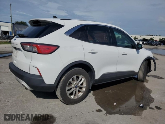 2021 Ford Escape SE with VIN 1FMCU0G66MUA33509, listed as a Copart auction lot 63328815 with 67,219 mi miles and Salvage title. Bid and sale history available at DreamBid. Image 3.