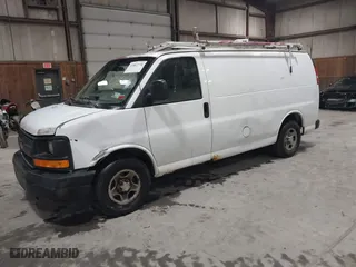 2006 Chevrolet Express Cargo Van with VIN 1GCFG15X861262059, listed as a IAAI auction lot 41803770 with 199,997 mi miles. Bid and sale history available at carsss.com. Image 17.