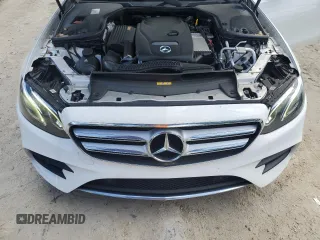2017 Mercedes-Benz E 300 Luxury with VIN WDDZF4JB8HA150141, listed as a Copart auction lot 52560295 with 81,014 mi miles and Salvage Title. Bid and sale history available at DreamBid. Image 11.