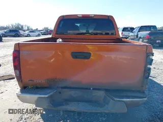 2005 Chevrolet Colorado 1SF LS Z71 with VIN 1GCDT136158216222, listed as a IAAI auction lot 41563003 with 259,490 mi miles. Bid and sale history available at carsss.com. Image 16.