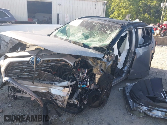 2021 Toyota RAV4 Hybrid XSE с VIN 4T3E6RFV3MU055183, выставлен на аукционе IAAI как лот 42175980 с пробегом Не указан миль и . История ставок и продаж доступна на DreamBid. Изображение 2.